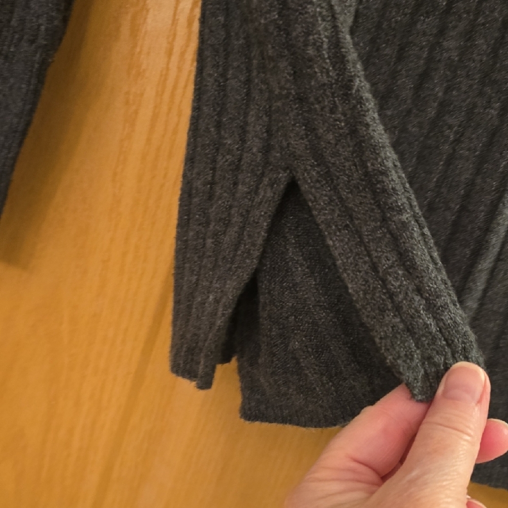 LOFT Dark Gray V-Neck Sweater - Picture 6 of 8